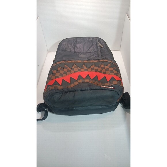 sprayground backpack ( SEE PICTURES ) - Picture 15 of 16